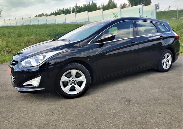 Hyundai i40 cena 33700 przebieg: 237000, rok produkcji 2011 z Suwałki małe 497